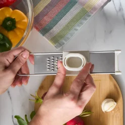 Crick Crack Harmony Stainless Steel Garlic Grater, Multi