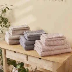 Karaca Home Rachel 100% Cotton Shower Towel, 70cmx140cm, Light Rose