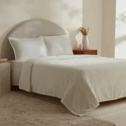 Karaca Leaves Wellsoft Blanket, Double, 200x220cm, White