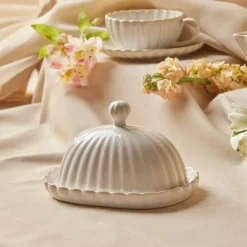 Karaca New Daisy Stoneware Butter Dish, 18,5cm, White