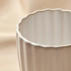 Karaca New Daisy Stoneware Mug, 410ml, White