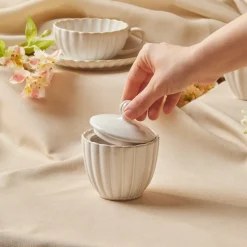 Karaca New Daisy Stoneware Sugar Bowl, 230ml, White