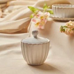 Karaca New Daisy Stoneware Sugar Bowl, 230ml, White